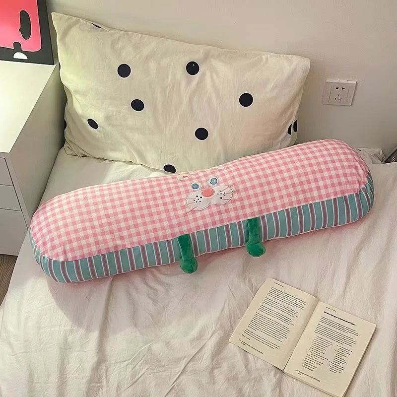 Lång kroppskudde / Body pillow med gulligt mönster